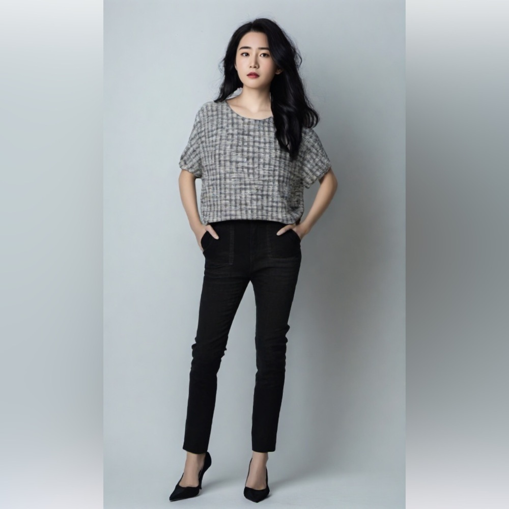 Banana‎ Republic tweed texture crew neck blouse in black and white